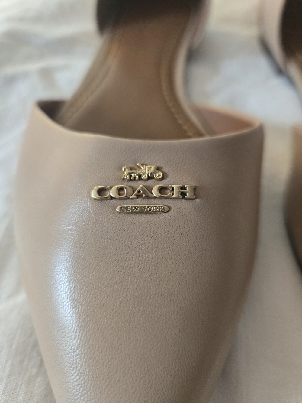 Coach Women's Pointed Toe D'Orsay Flat in Beige - Picture 2 of 8